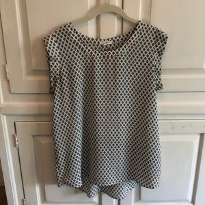 Pleione sleeveless top